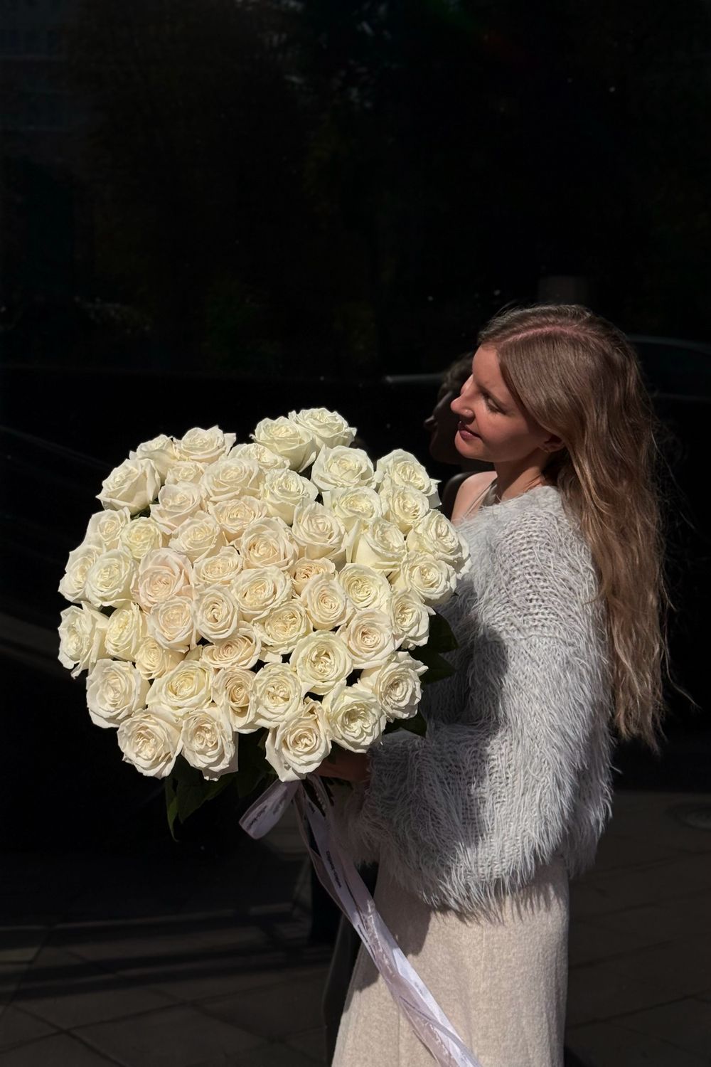 White Rose Monobouquet