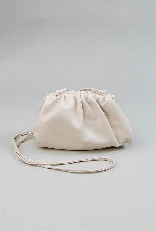 BOW19 Dumpling bag off white