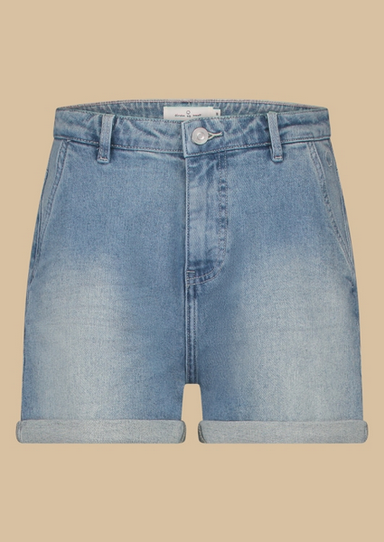 Circle of Trust short Mikky