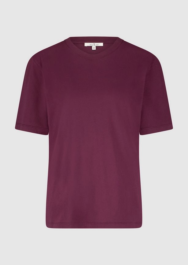 Circle of Trust t-shirt Cleo