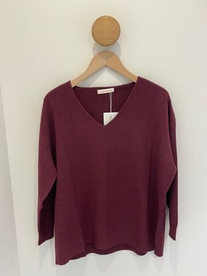 Bonita Avenue pull Sam velvet vino