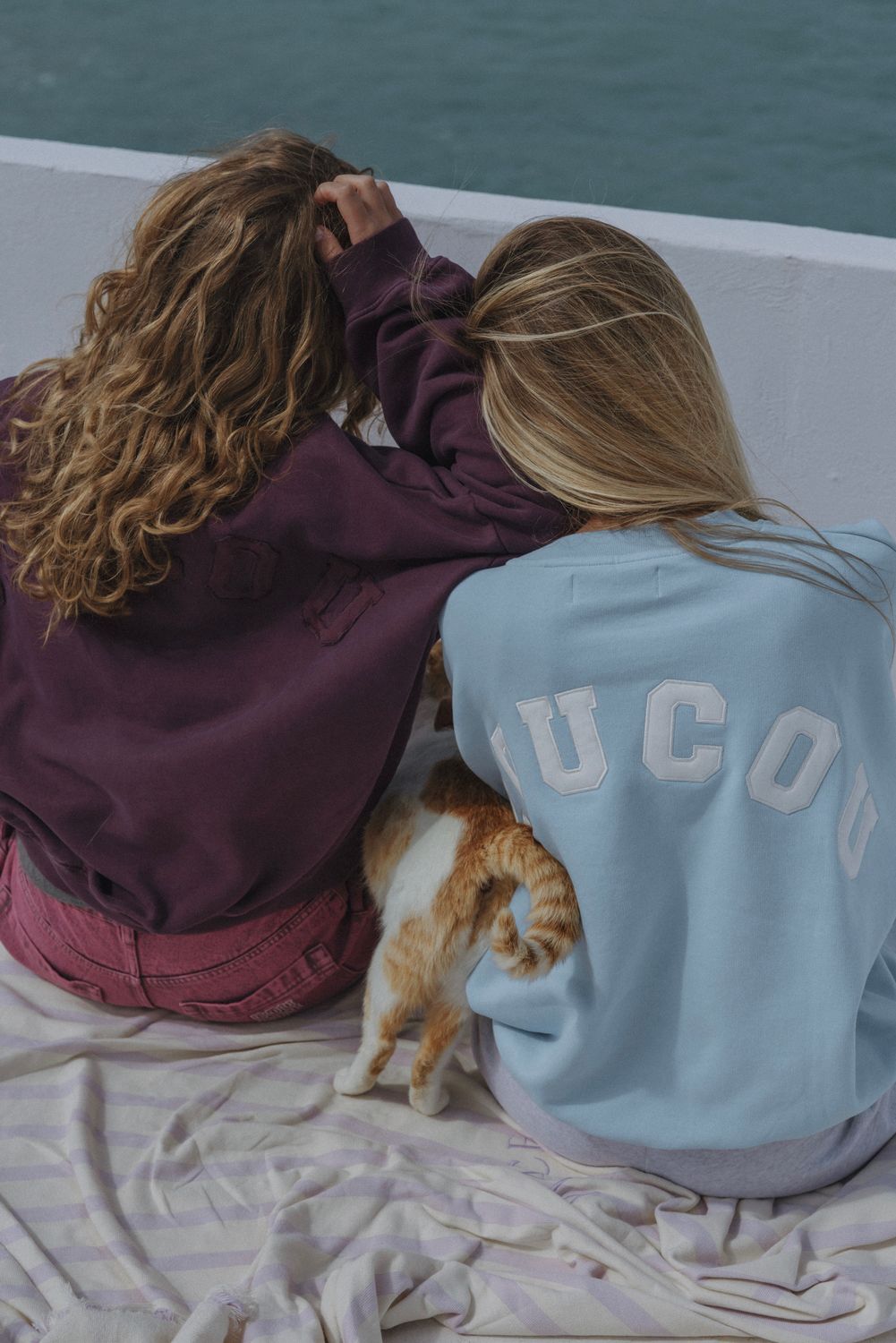 Coucou sweater light blue/ecru