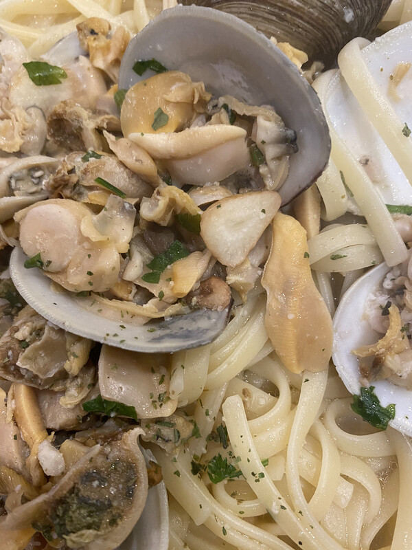 Linguini with Clam Sauce