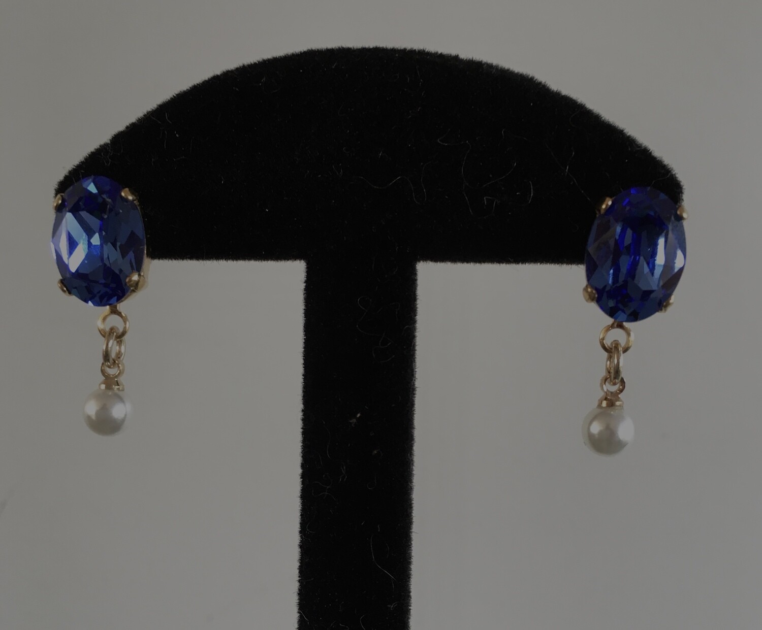 Blue crystal Pearl drop