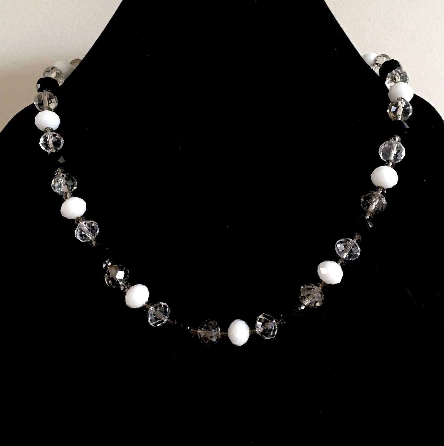 White,black and transparent faceted beads necklace