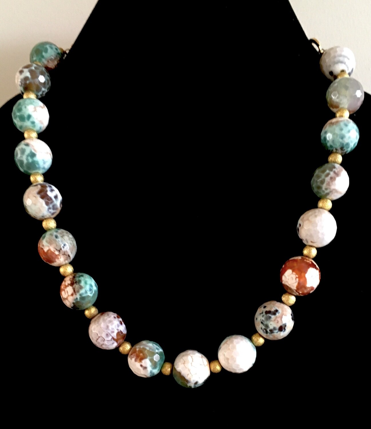 Multi-coloured large faceted agate beads necklace