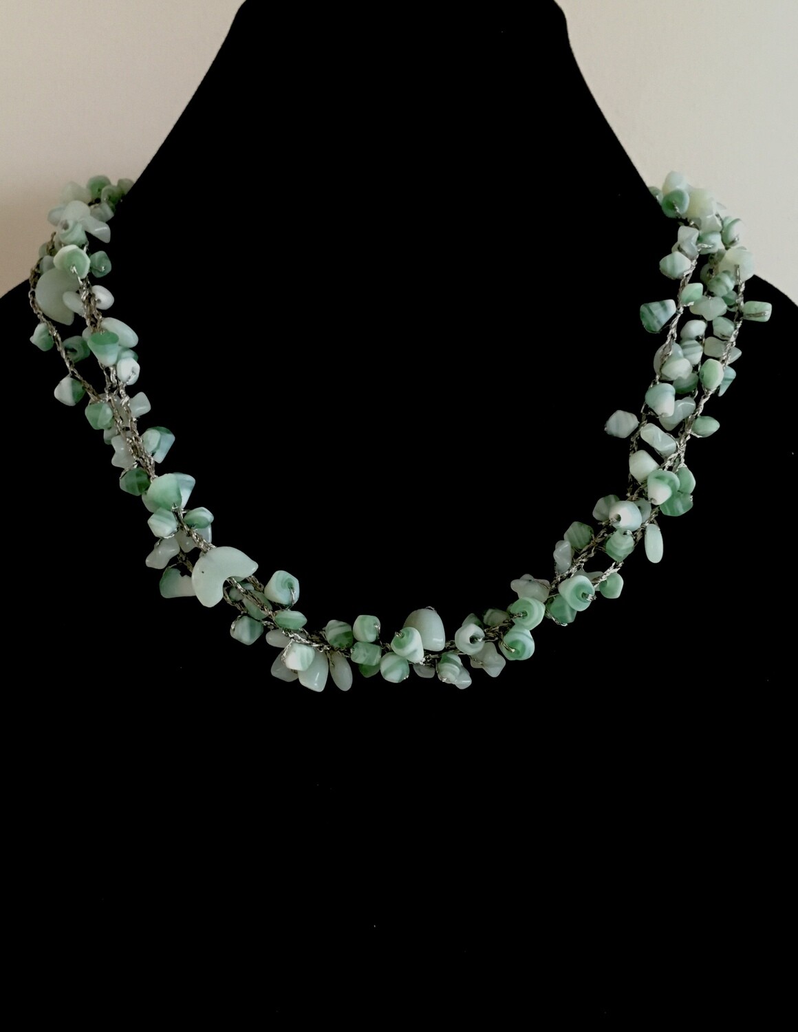 Woven Green chip agate beads necklace ( with silver plated wire)