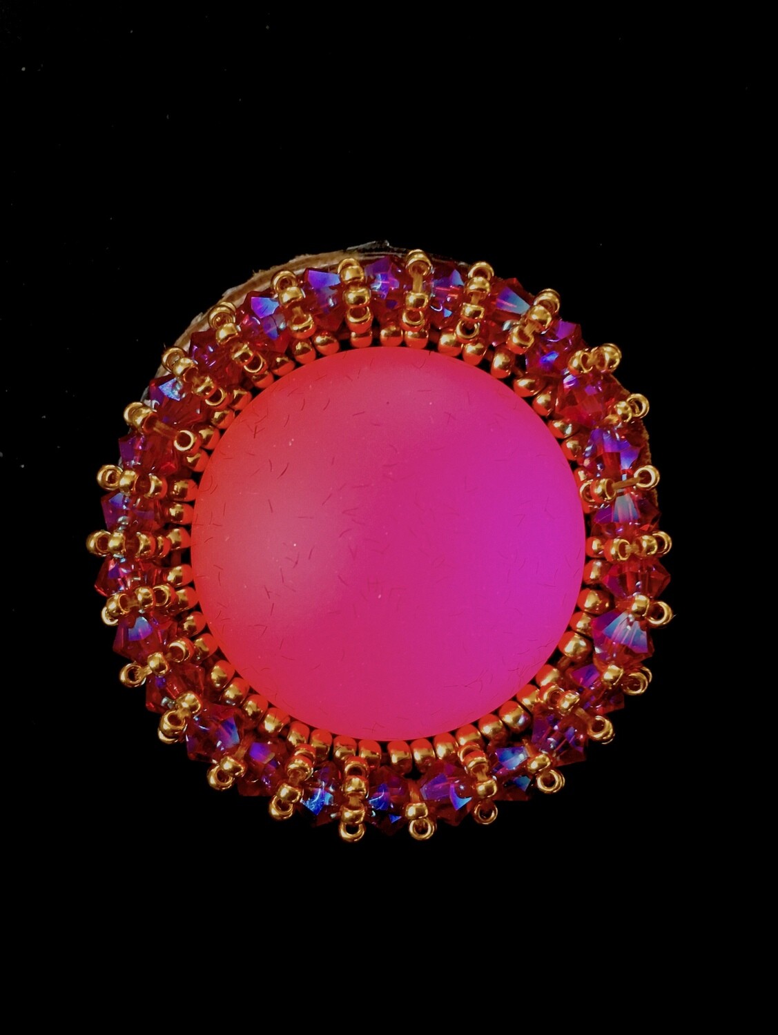 Multi-usage magnetic brooch