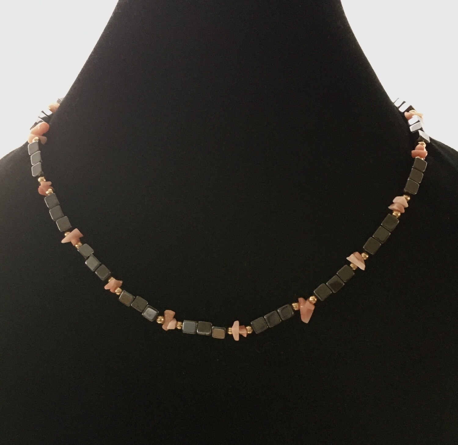 Hermatite and rose chips beads necklace