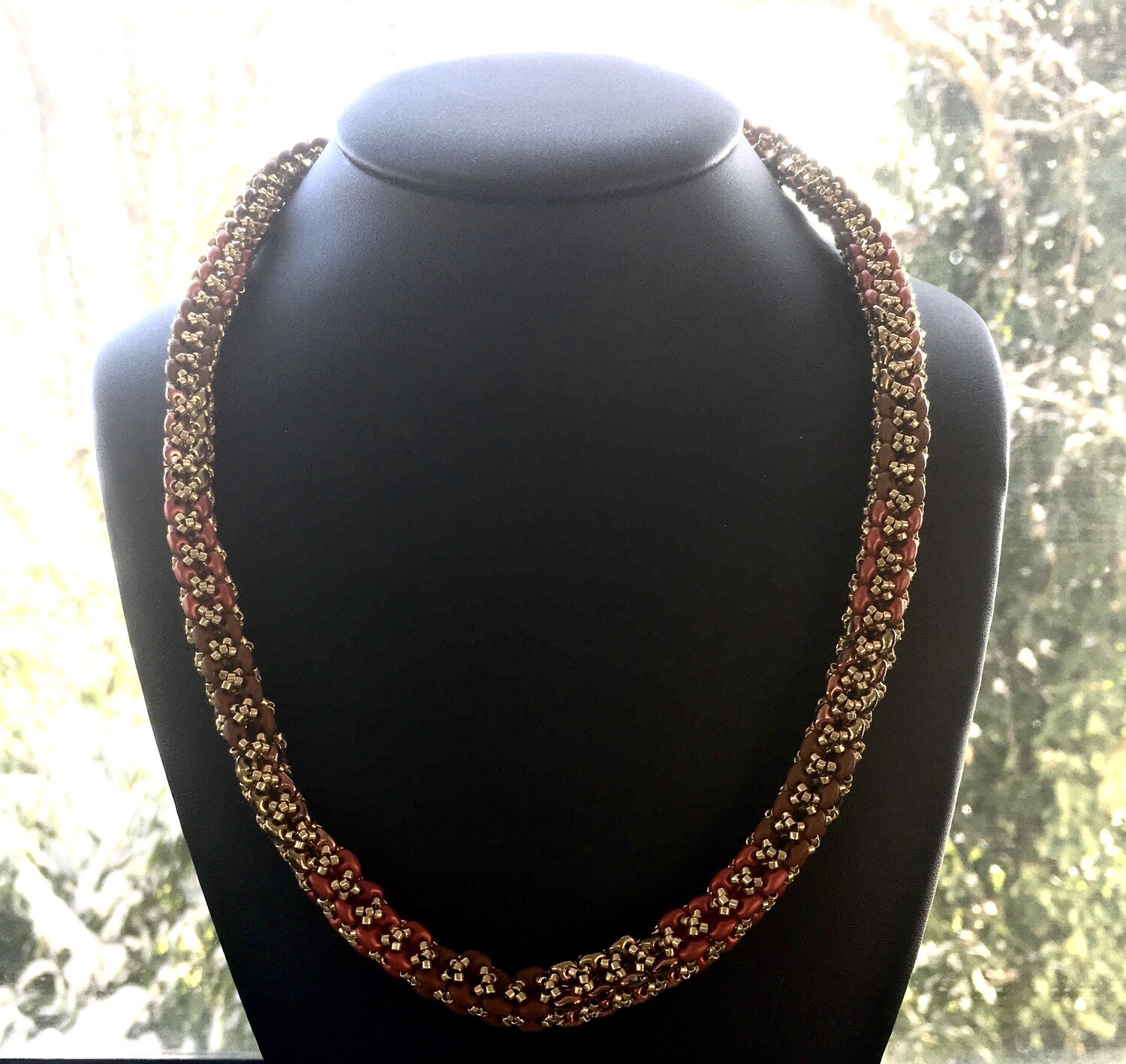 Square weave necklace