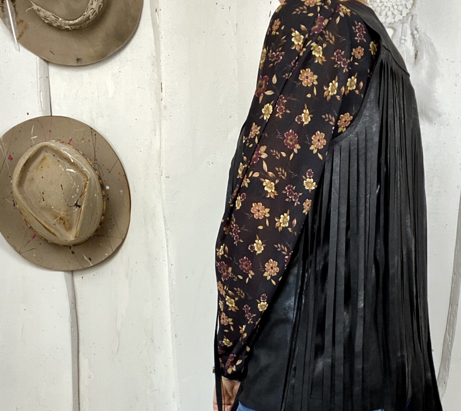 Old style vest Black