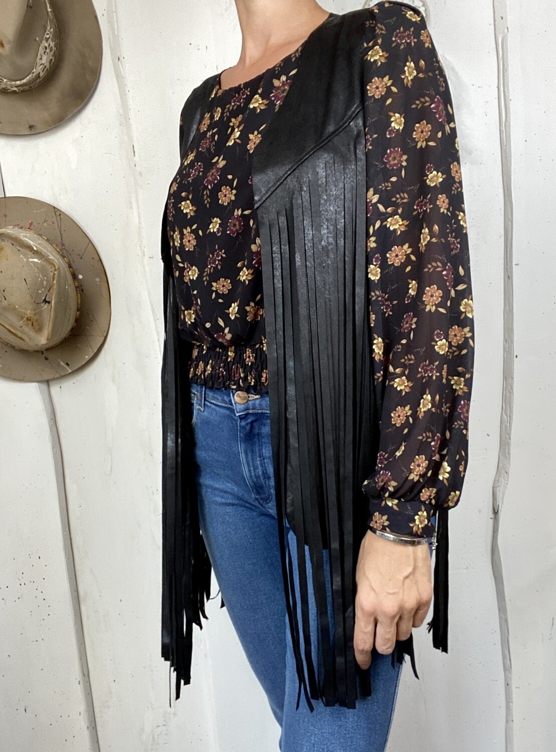 Old style vest Black