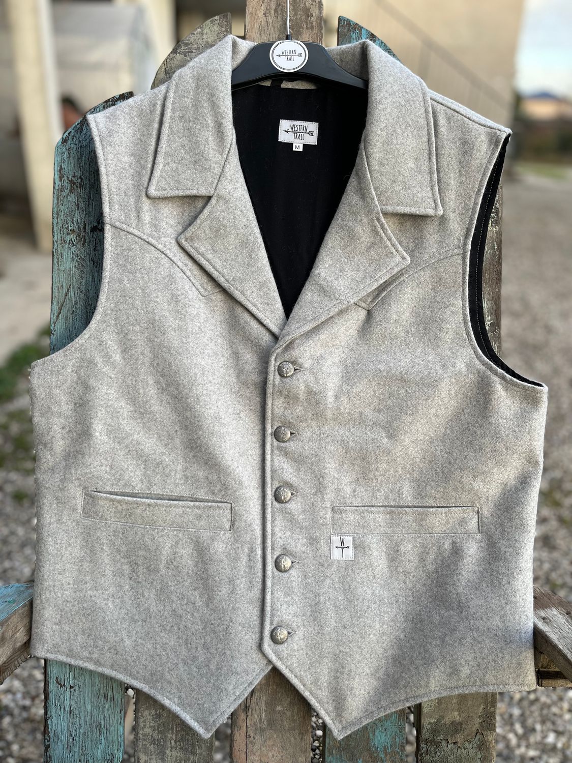 BUCKAROO- silver