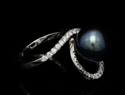 18 Kt witgouden ring