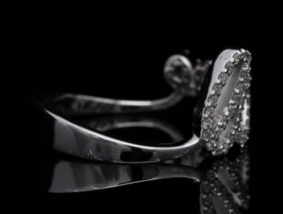 18 Kt witgouden ring