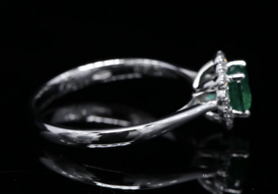 18 Kt witgouden ring