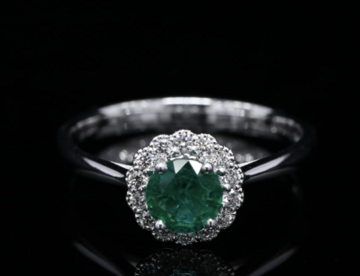 18 Kt witgouden ring