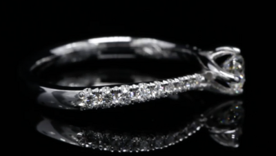 18 Kt witgouden ring