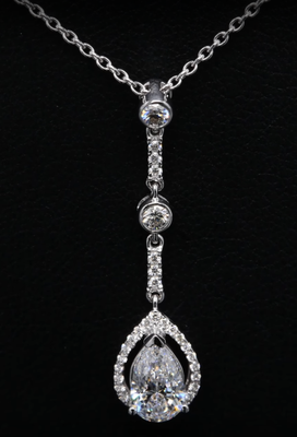 18 Kt witgouden hanger