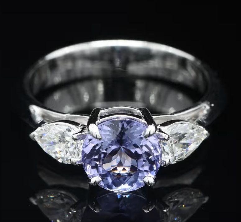 18 Kt witgouden ring