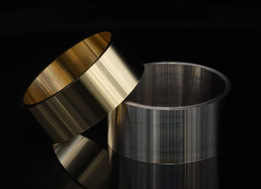 18 Kt witgouden/geelgouden ringen