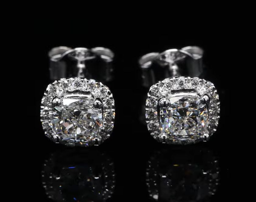 18 Kt witgouden oorbellen