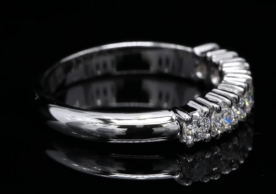 18 Kt witgouden ring