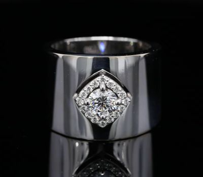 18 Kt witgouden ring