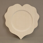 Scalloped Heart Plate - 14 Inch