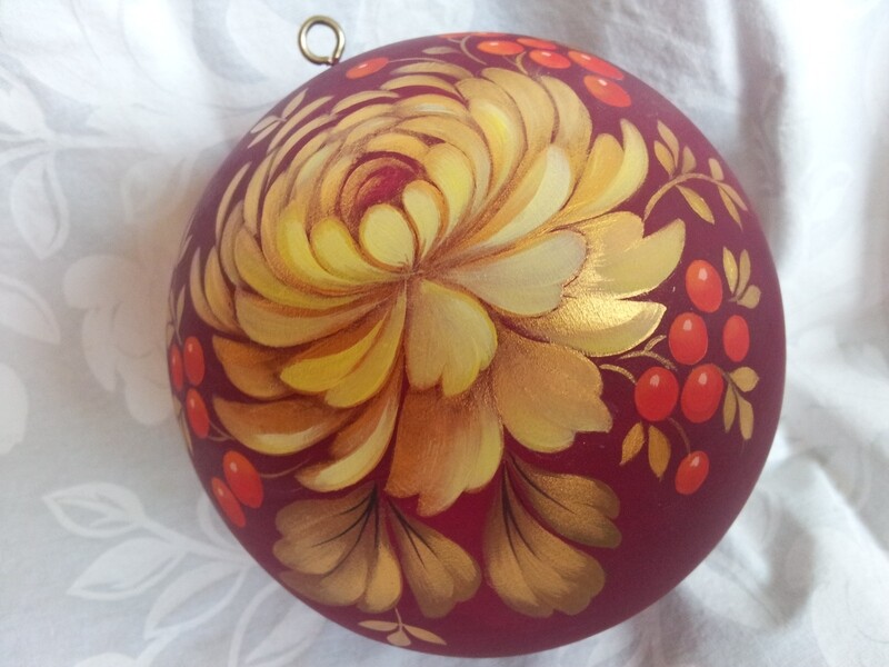 Ball With Chrysanthemum - Tatiana