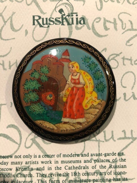 Zhostovo Brooches 31