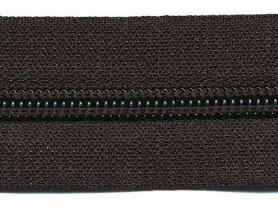 Nylon spiraal rits aan de meter 5 mm (excl. trekker), zwart. Nog beschikbaar: 2,80 m. (in 2 stukken). Zie nota.