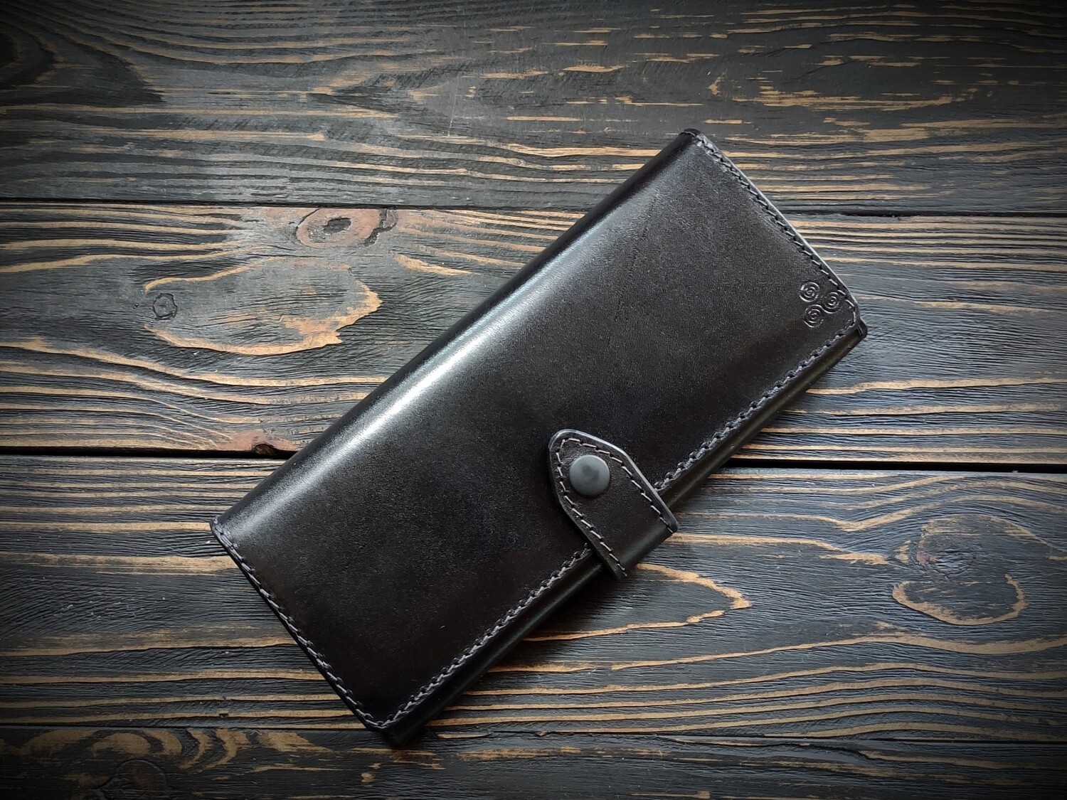 The Eiru (Black)