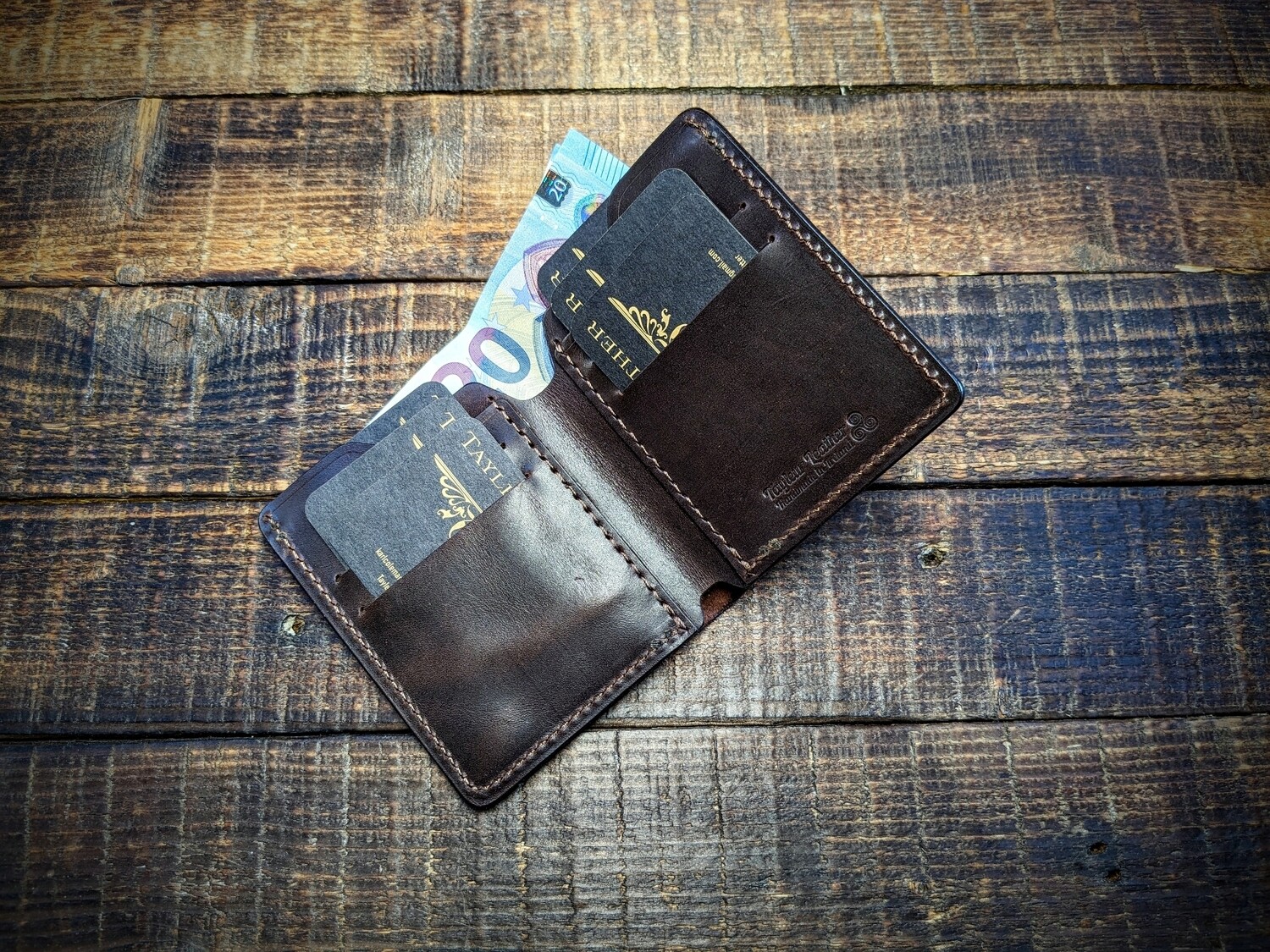 Medium Bifold Wallet (Vintage Dark Brown)