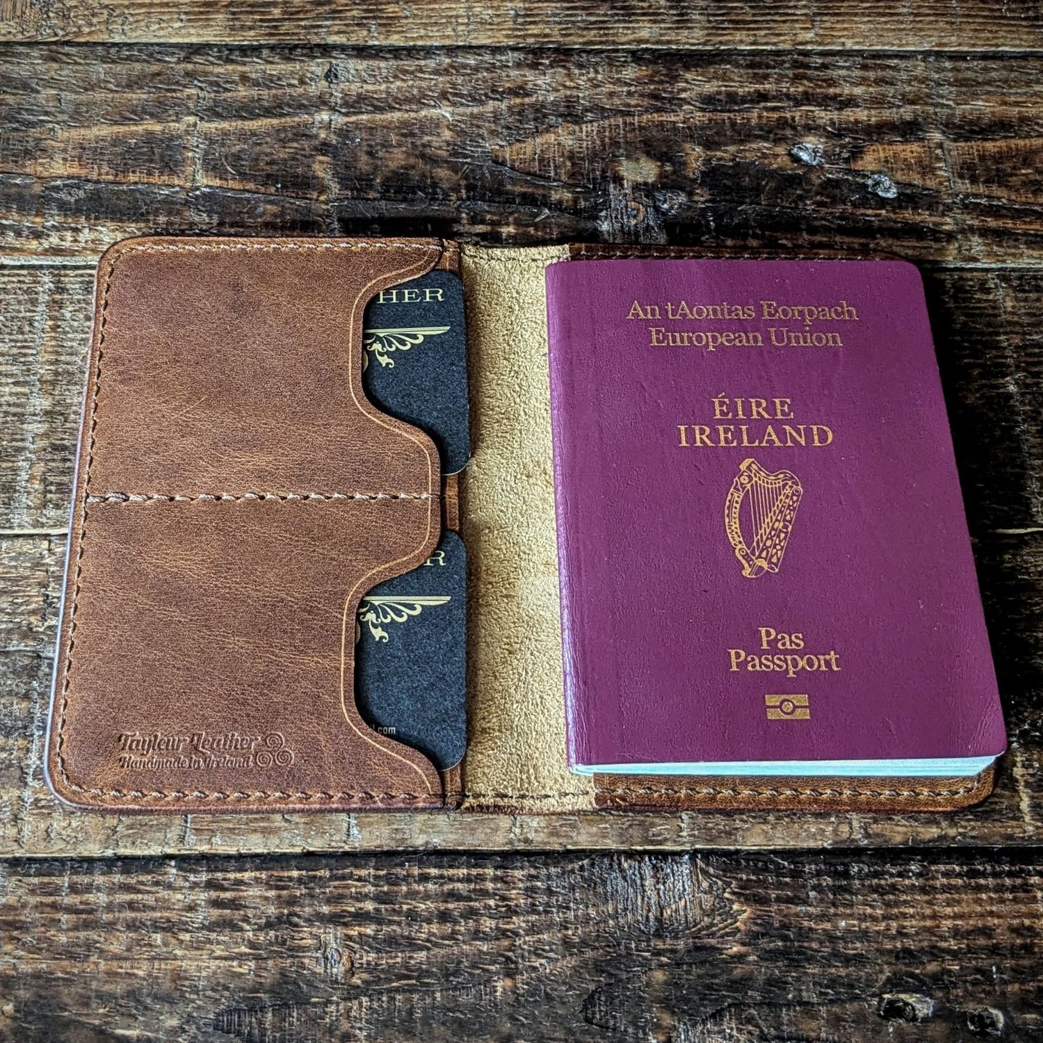 Passport Notebook Wallet (Vintage Brown)