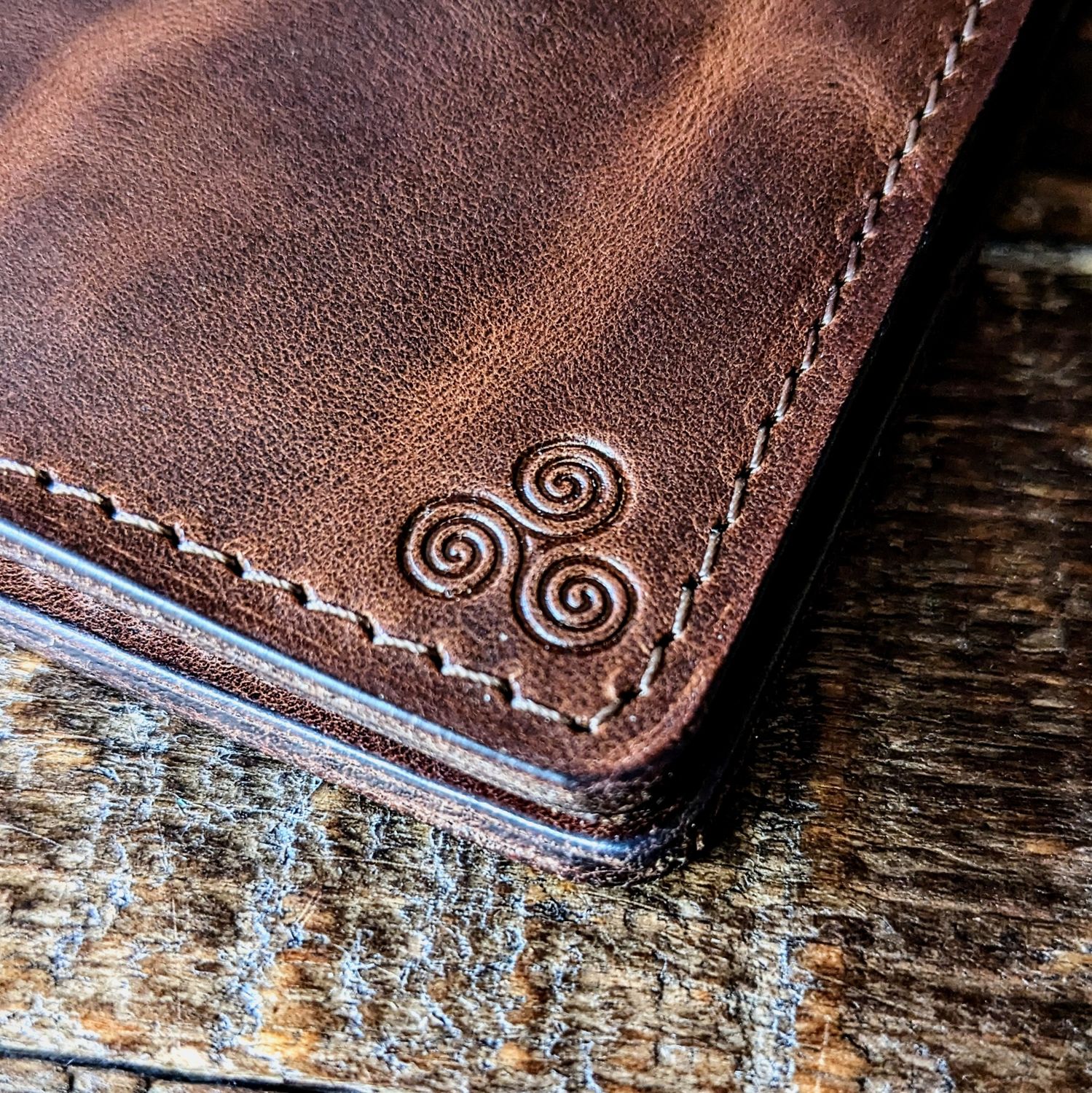 Large Bifold Wallet (Vintage Dark Brown)