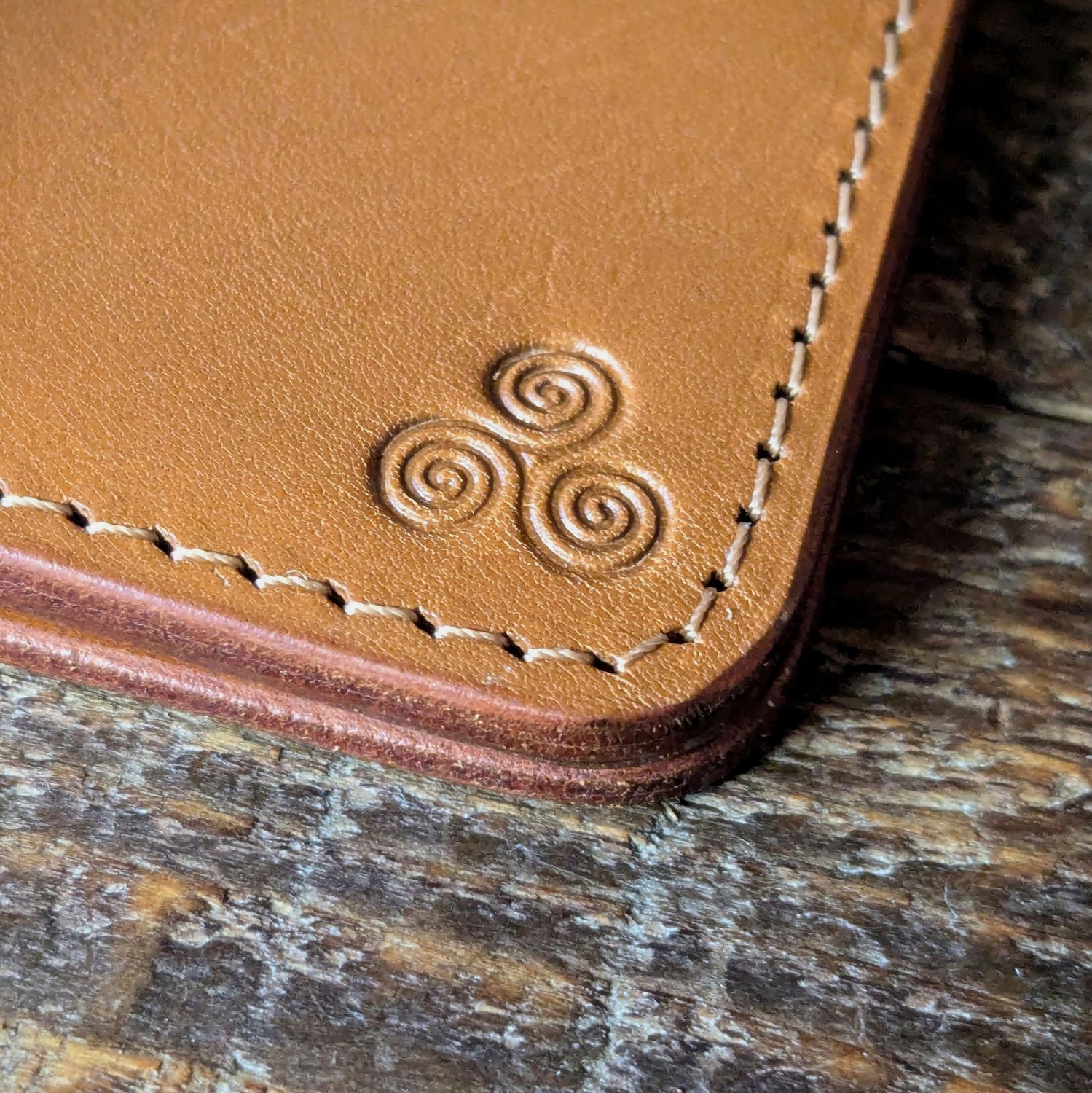 Large Bifold Wallet (Med Tan)