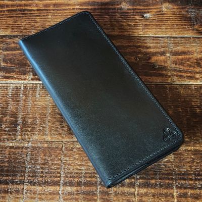 The Eiru (Black)