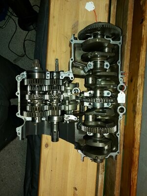 Getriebe und K. Welle. Suzuki GSX-R 1100.