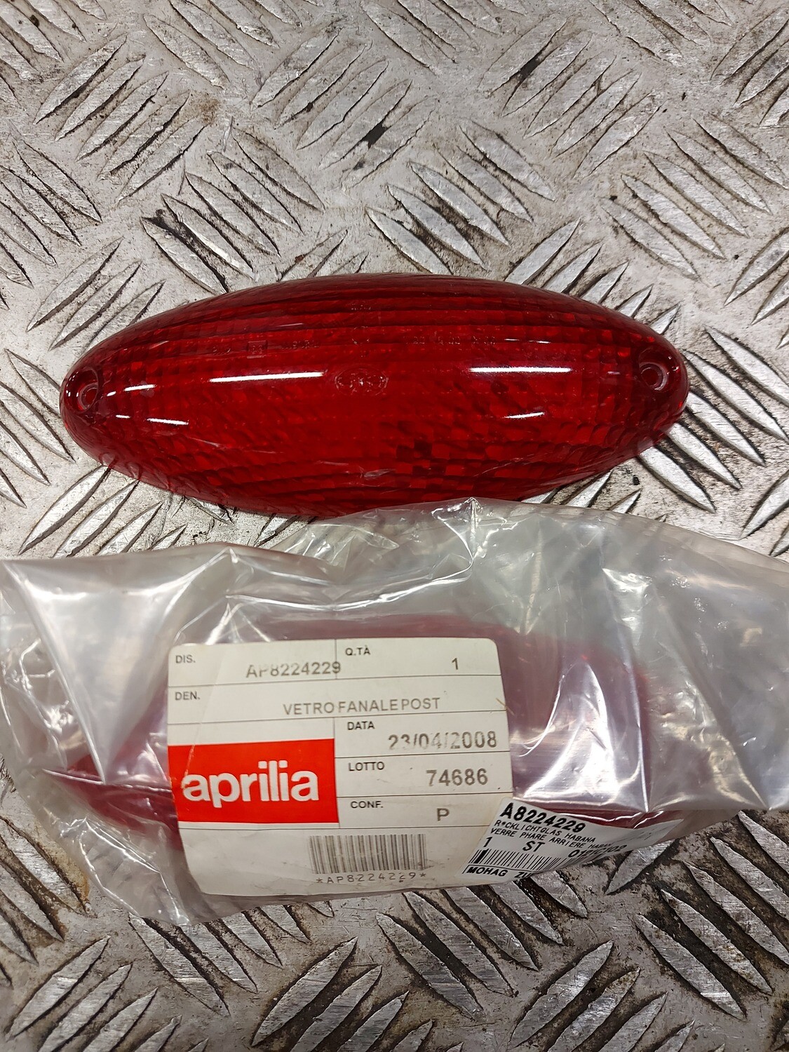 Rücklichtglas AP8224229