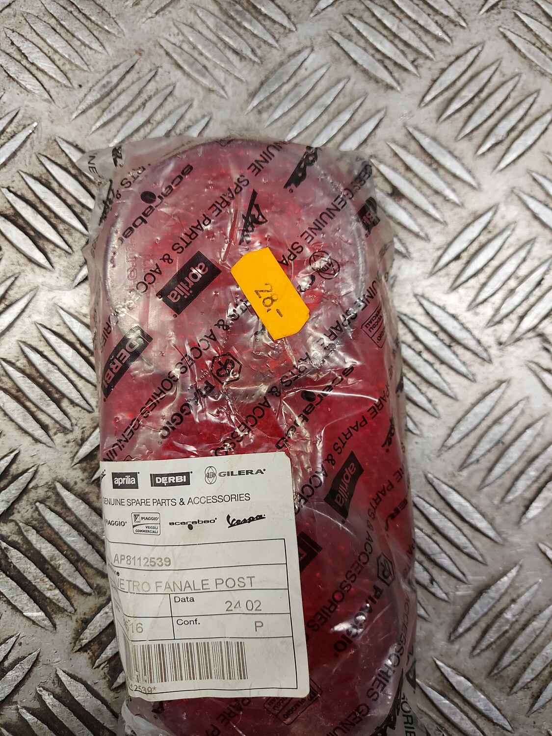 Rücklichtglas RED ROSE 125 Aprilia
AP 8112539