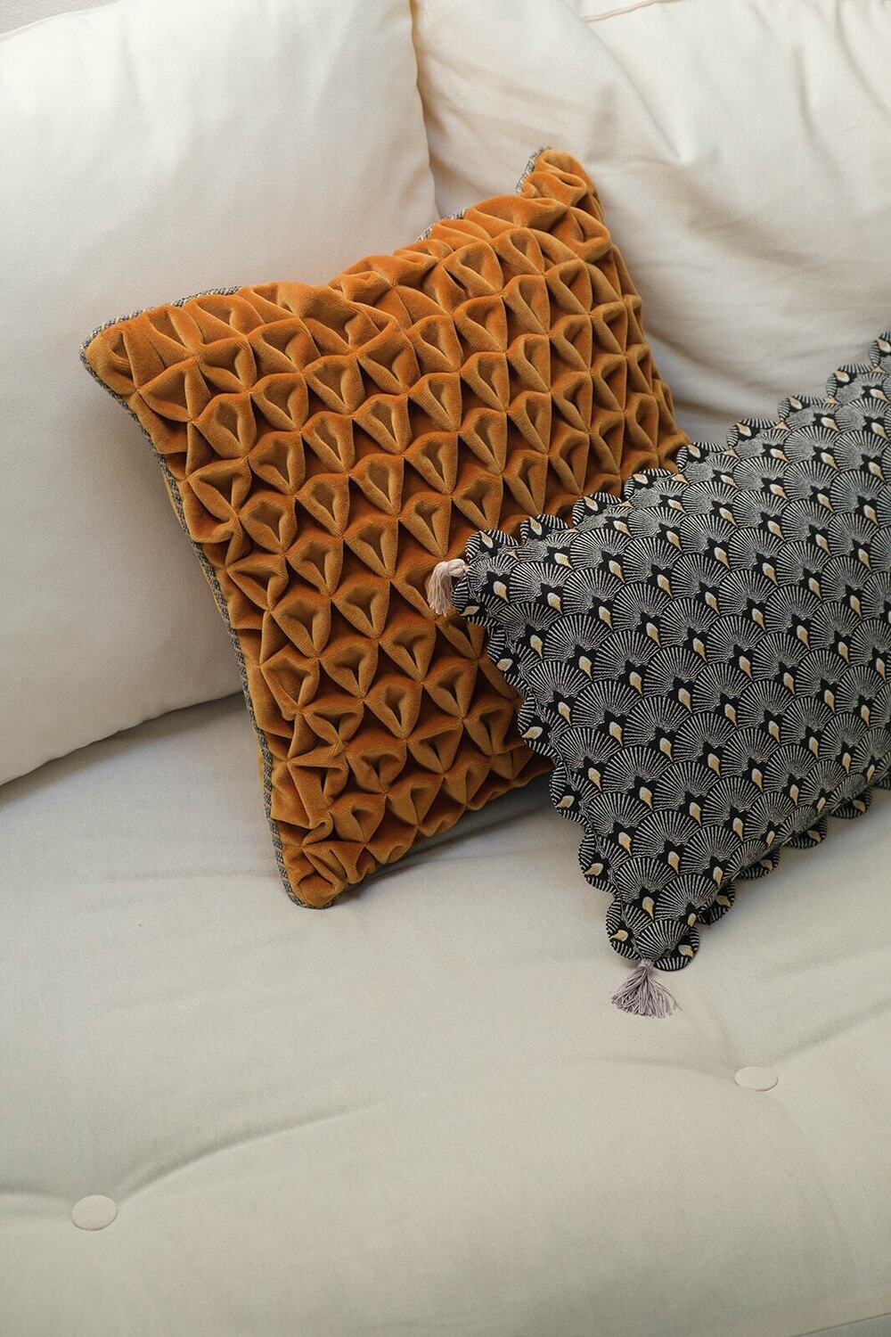 MYAU pillow / Ochre