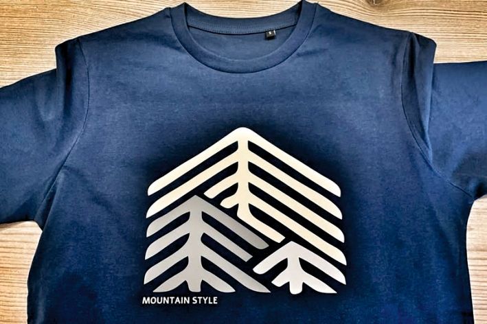 T-SHIRT TRIPLO ALBERO STILIZZATO