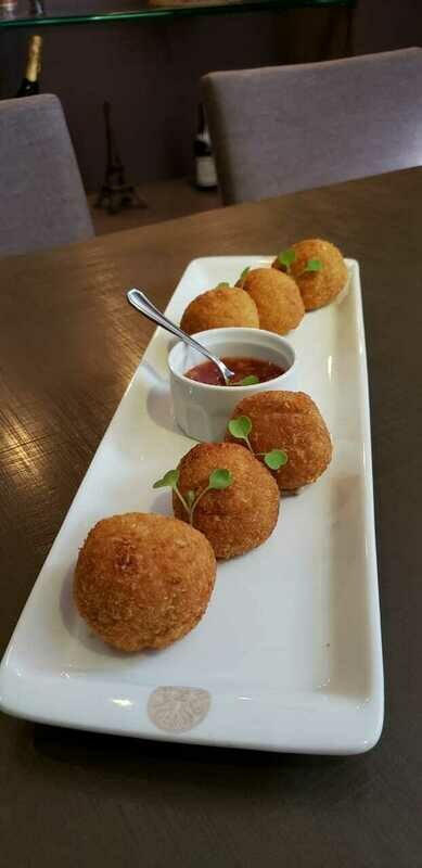 BOLINHOS DE PEIXE