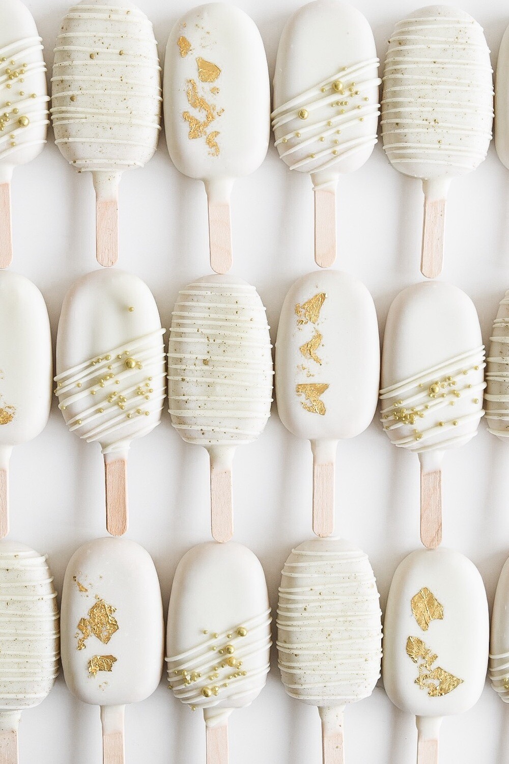 Gold and White Cakesicles