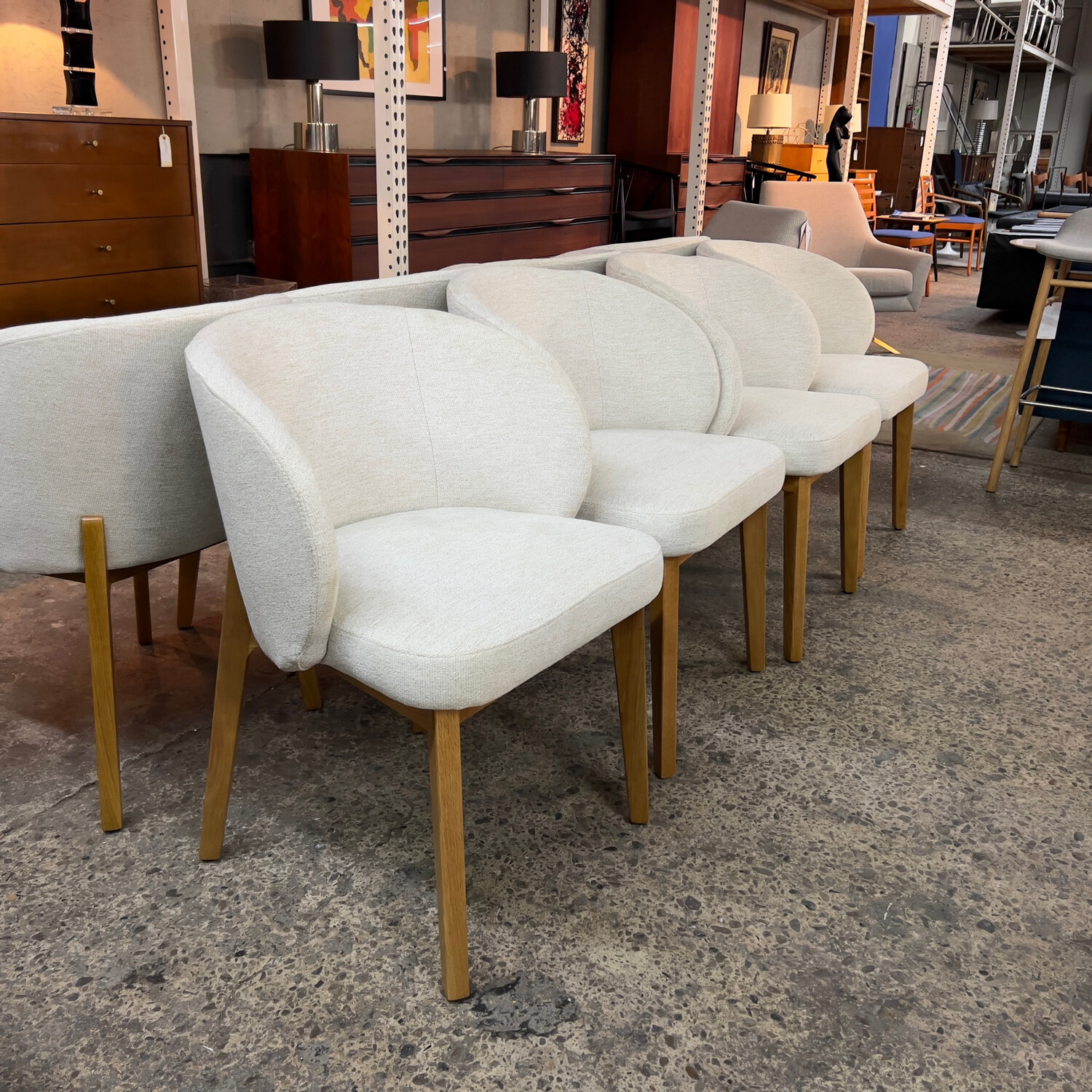 Curve Back Contemporary Side Chair