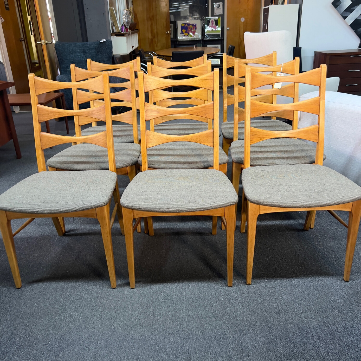 Set of 9 Lane Rhythm Dining Chairs