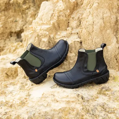 NATURALISTA ARIZONA BOOT BLACK
