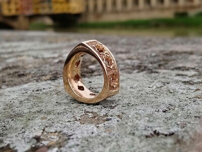 Anello tricuspide Savonarola in bronzo o argento 
