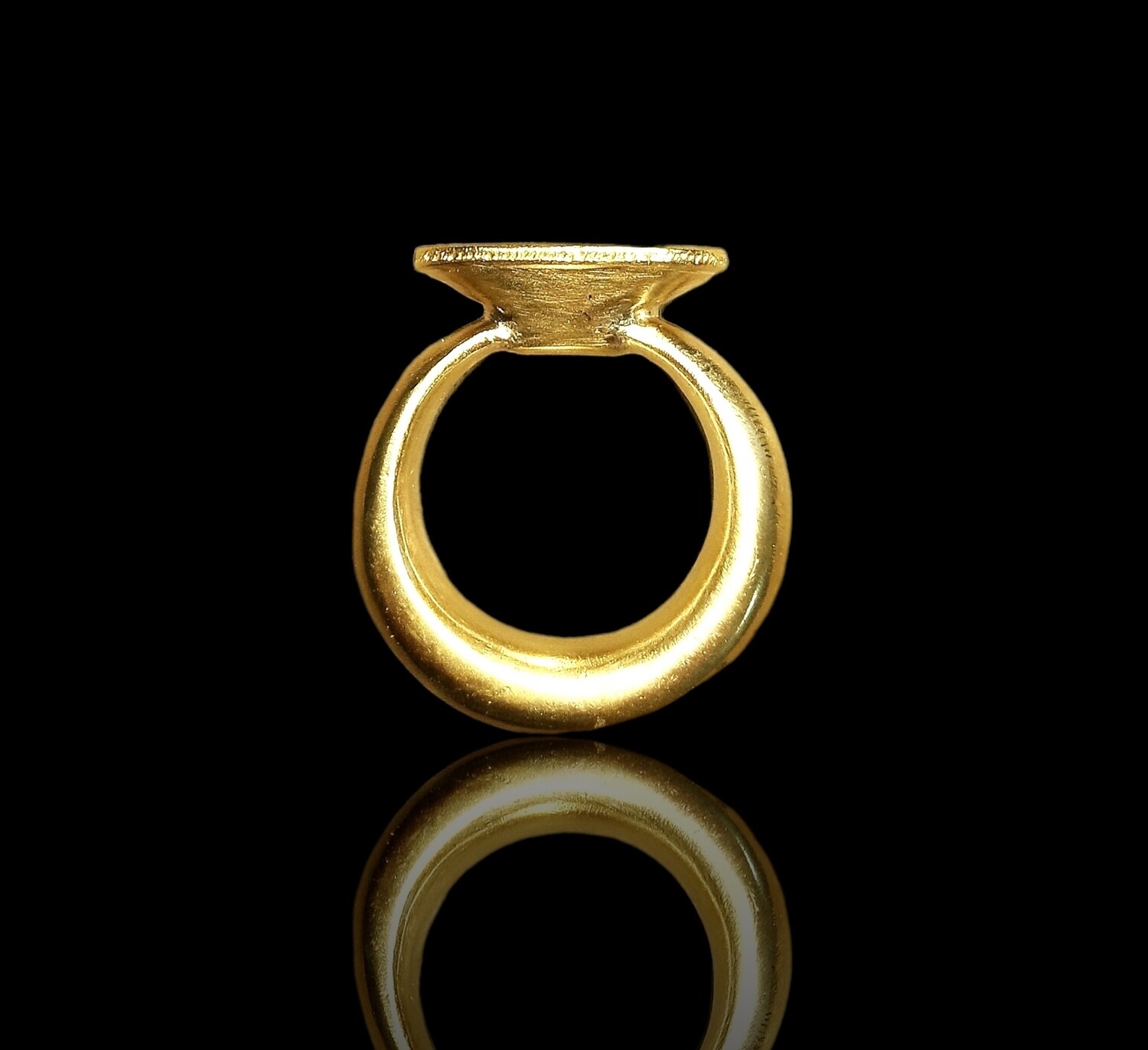 Anello sigillo etrusco, replica di originale, fusione a cera persa.